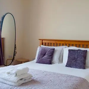  Apartment Stunning Castle View United Kingdom